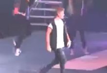 Justin Bieber vomita em cima do palco, durante apresentação no Arizona 7