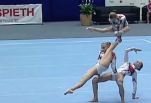 Apresentação de 3 ginastas ucranianas 49