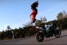 Para o Jorian Ponomareff andar de moto é coisa mais facil do mundo 9