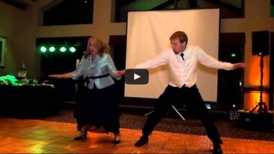Mãe e filho faz uma dança sensacional para seus convidados 6