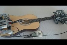 Nerds constrói maquina de lego que sabe tocar violão 7