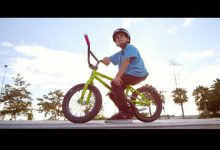 Veja o que esse garoto de 10 anos faz com uma bike 48