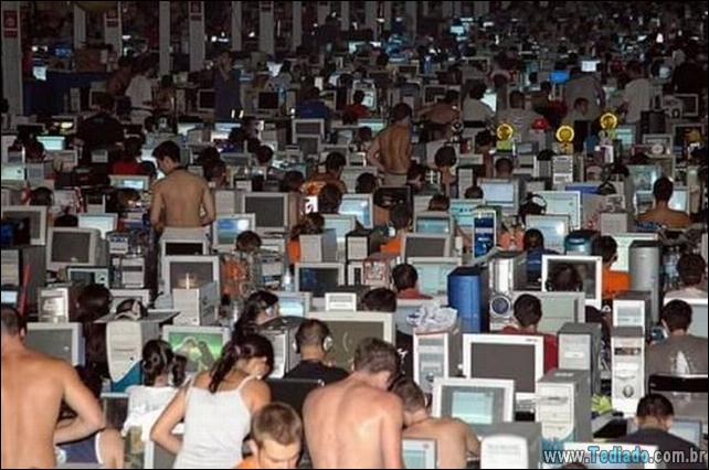 pessoas-viciandas-em-computadores-12