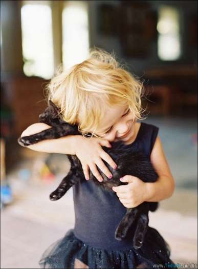 25 fotos que mostram por que cada criança deve ter um animal de estimação 13