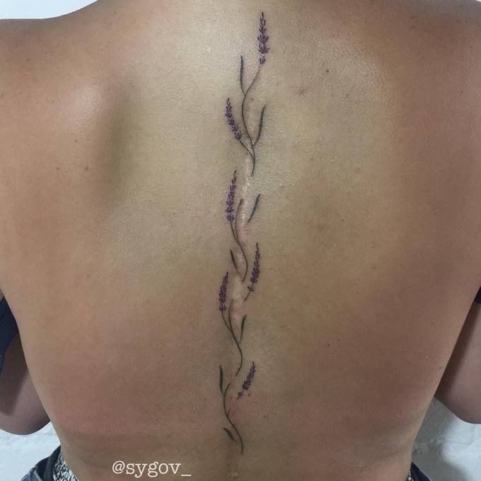 21 tatuagens que transformam cicatrizes em obras de arte 12