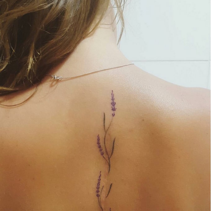 21 tatuagens que transformam cicatrizes em obras de arte 15