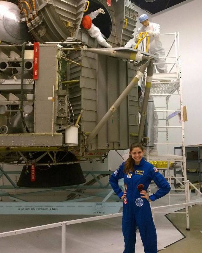 Garota de apenas 17 anos está sendo treinada pela NASA para ser a primeira pessoa em Marte 6