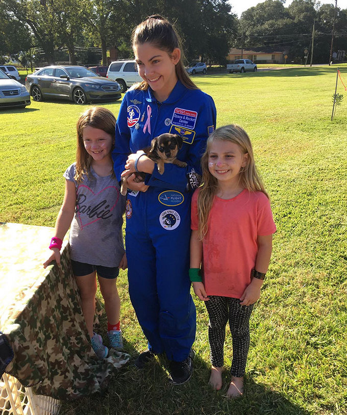 Garota de apenas 17 anos está sendo treinada pela NASA para ser a primeira pessoa em Marte 18