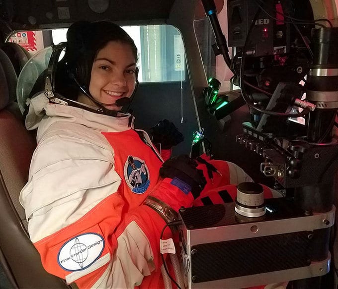 Garota de apenas 17 anos está sendo treinada pela NASA para ser a primeira pessoa em Marte 14