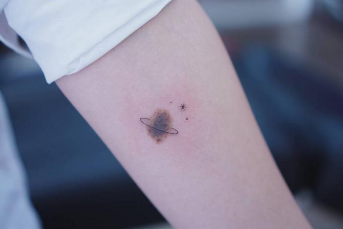 20 fantásticas tatuagens que fazem marcas de nascença e cicatrizes ficarem vivas 9