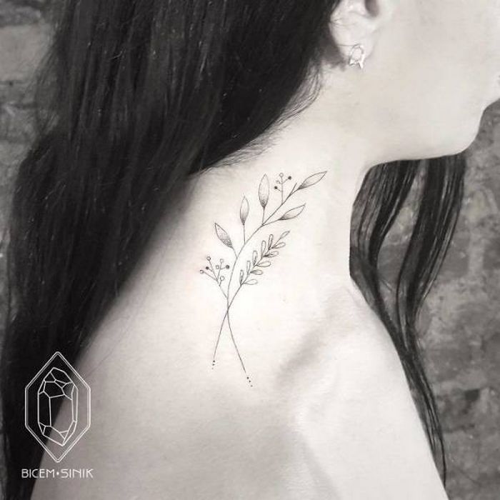 45 idéias inspiradoras de tatuagem para o pescoço e nuca 2