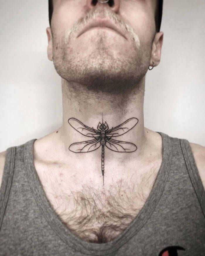 45 idéias inspiradoras de tatuagem para o pescoço e nuca 41