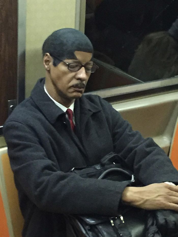 19 pessoas engraçadas e estranhas no metrô 13