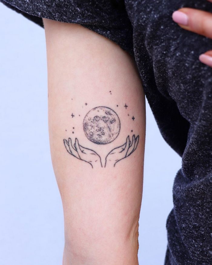 32 ideias de tatuagens inspiradas no espaço 10