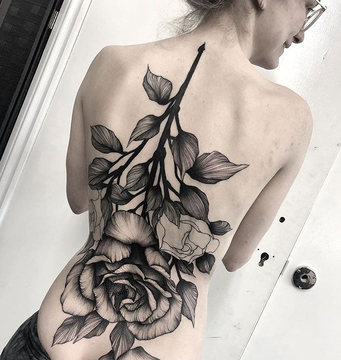 30 tatuagens impressionantes nas costas que são obras-primas 17