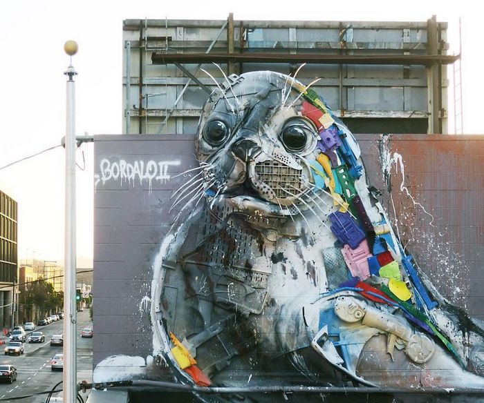 Artista transforma lixo em animais para nos lembrar sobre poluição 7
