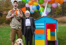 Avó de 93 anos e seu neto se vestem com fantasias e as pessoas adoram (30 fotos) 34