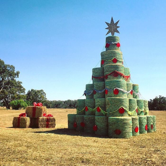 34 vezes funcionários criativos construíram árvores de Natal com temas de trabalho 23