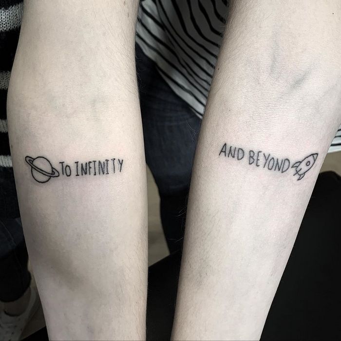 39 ideias lindas para tatuagens para irmãs e melhores amigas 16