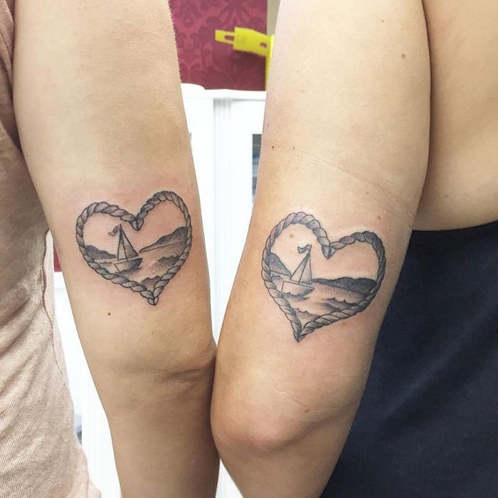 39 ideias lindas para tatuagens para irmãs e melhores amigas 34