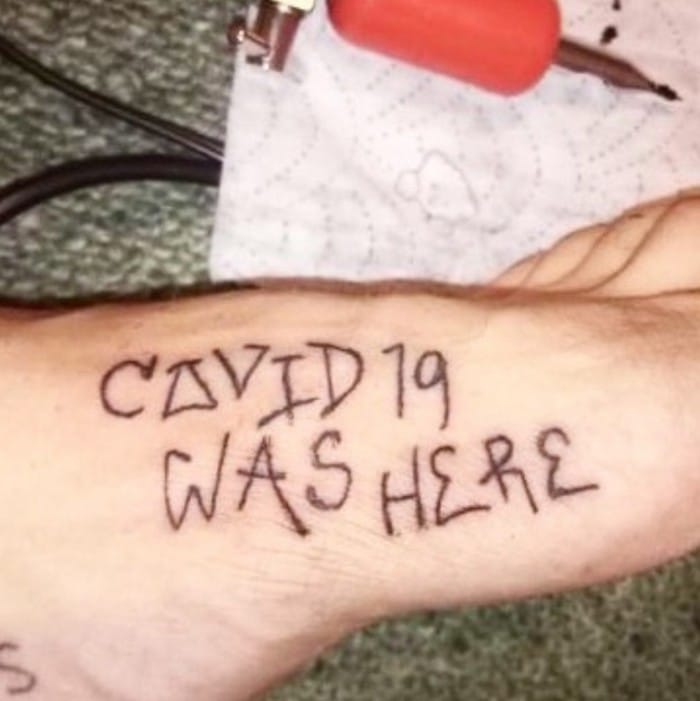 Algumas pessoas estão fazendo tatuagens inspiradas no covid-19 (21 fotos) 5