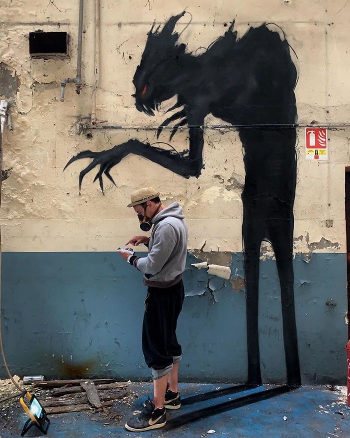Artista de rua francês pinta grafite de criatura 3D (43 fotos) 27