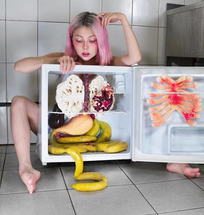 Esta artista russa compartilha suas fotos bizarras e se tornou uma sensação no Instagram (40 fotos) 29