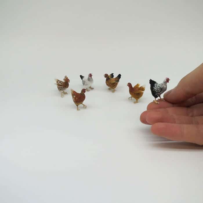40 animais em miniatura criados pelo renomado artista Fanni Sandor 33