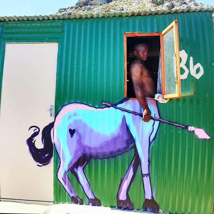 Artista sul-africano pinta grafites incríveis que interagem com o ambiente (32 fotos) 30
