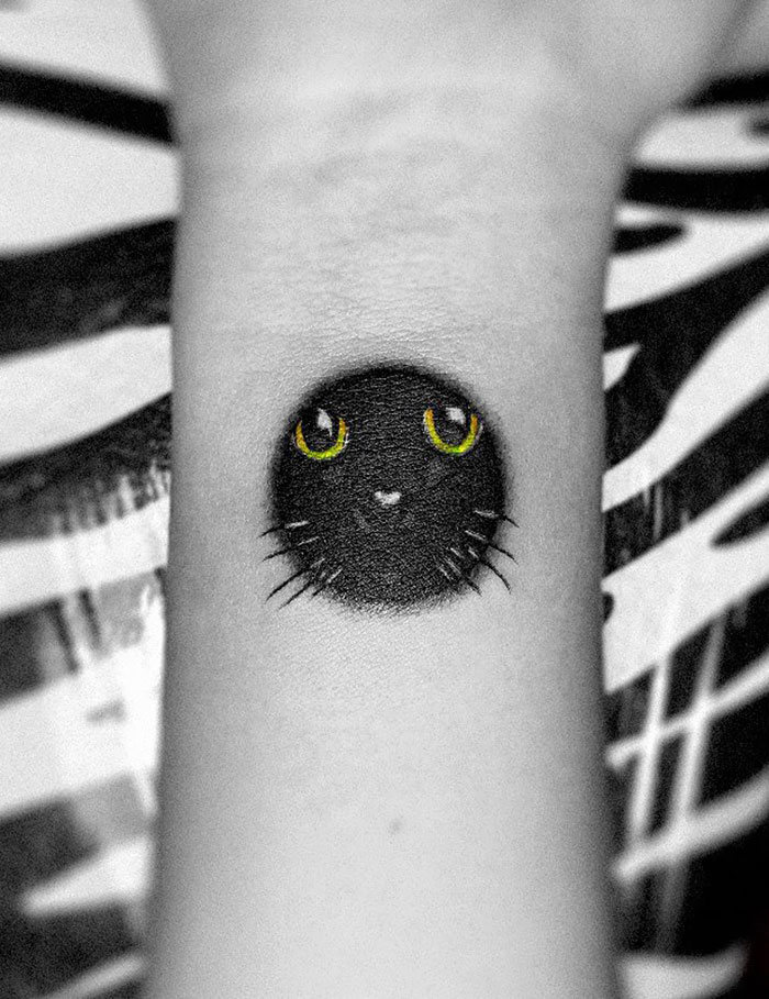 45 pessoas que fizeram tatuagens absolutamente incríveis de gatos 10