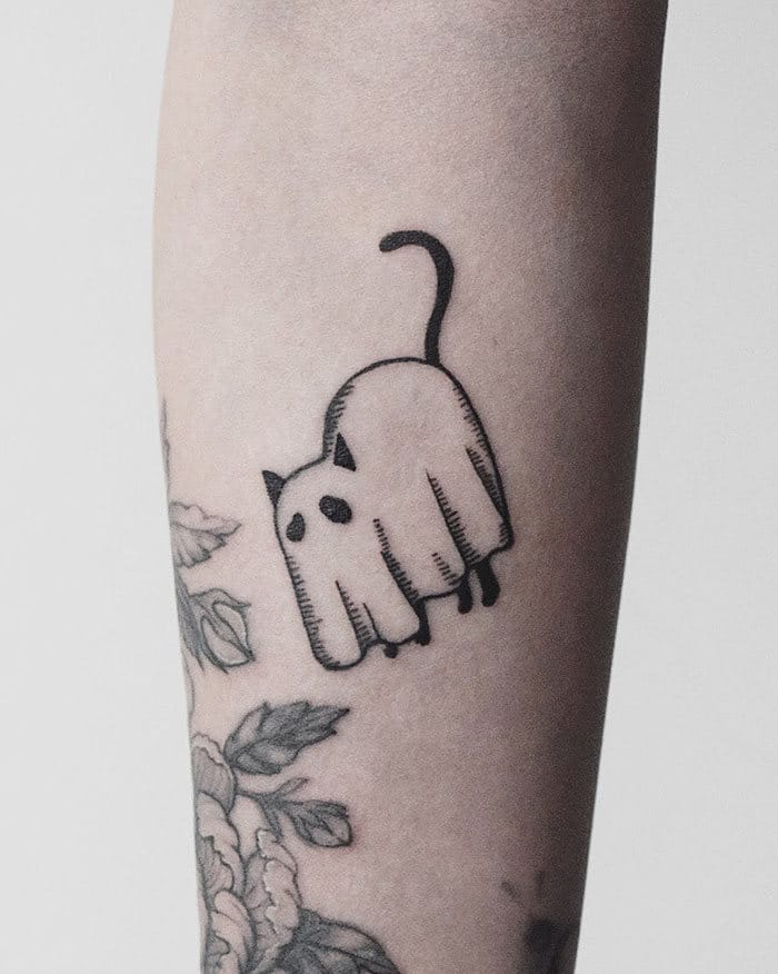45 pessoas que fizeram tatuagens absolutamente incríveis de gatos 33