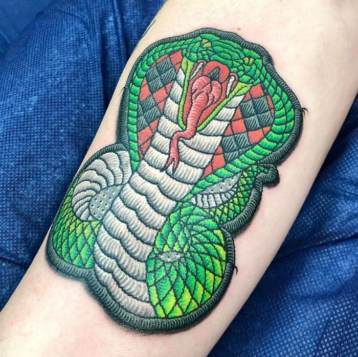 Artista cria tatuagens que parecem remendos costurados e aqui estão 44 de suas obras mais impressionantes 43