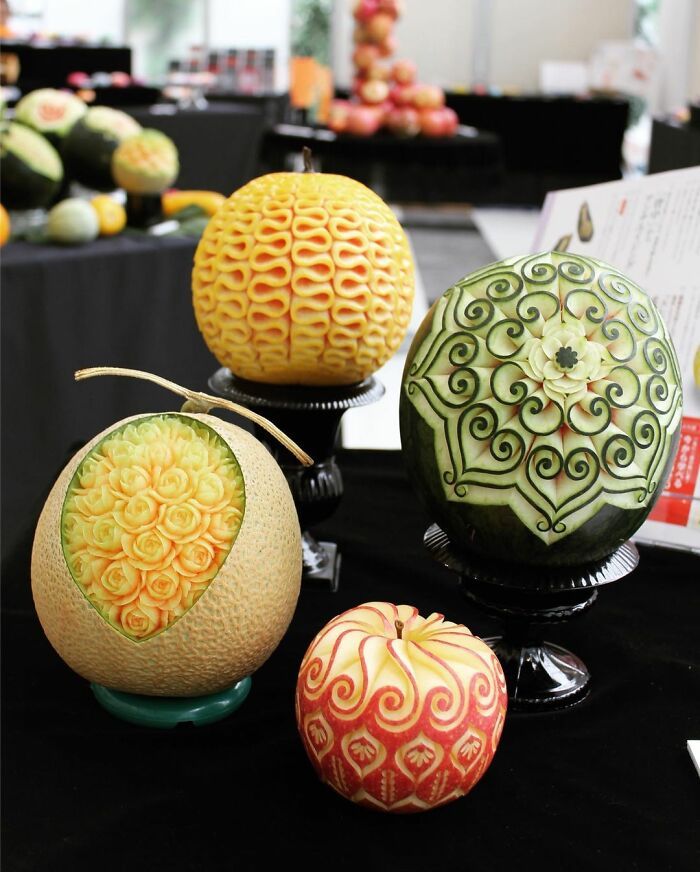 Artista japonês esculpe à mão padrões e ornamentos em comida 10