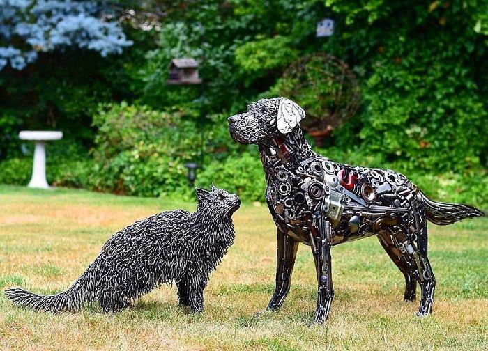 Artista americano traz materiais reciclados de volta à vida, aqui estão 42 de suas esculturas incríveis 12