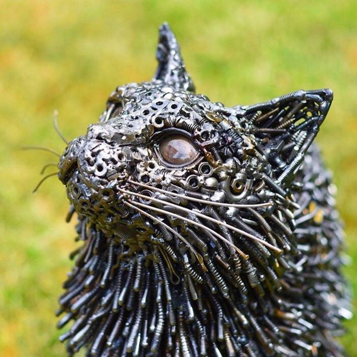 Artista americano traz materiais reciclados de volta à vida, aqui estão 42 de suas esculturas incríveis 15