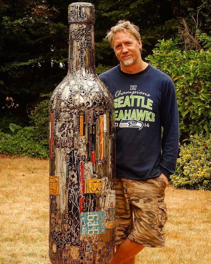 Artista americano traz materiais reciclados de volta à vida, aqui estão 42 de suas esculturas incríveis 30
