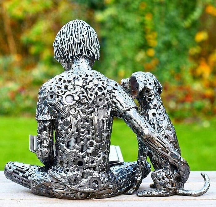 Artista americano traz materiais reciclados de volta à vida, aqui estão 42 de suas esculturas incríveis 37