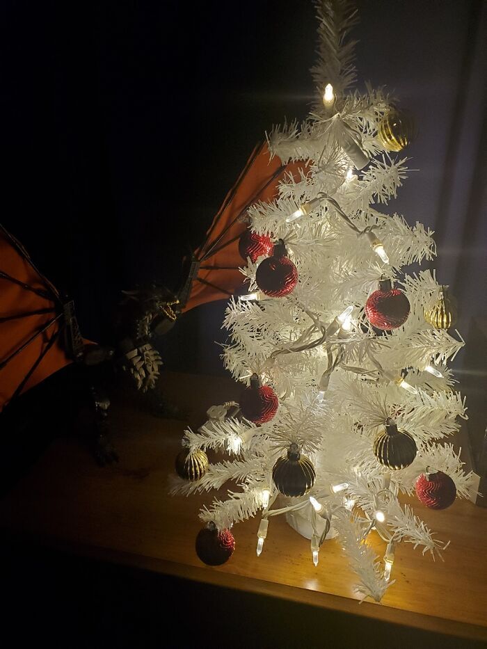 Ei, leitores, compartilhem sua árvore de Natal conosco 9