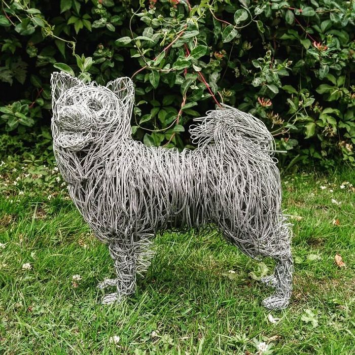 Este artista de Norfolk faz esculturas de animais incríveis com arame 23