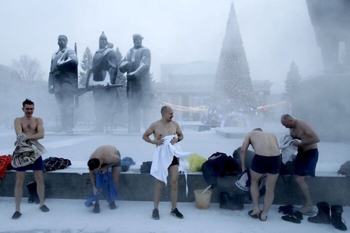30 fotos que mostram o quão insuportável está o frio na Rússia agora 17