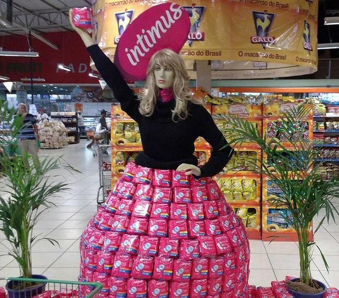 26 gênios brasileiros da decoração de supermercado 13