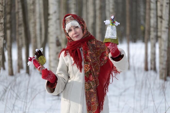 Esta avó russa de 58 anos faz suas próprias fantasias nestes 46 cosplays 31
