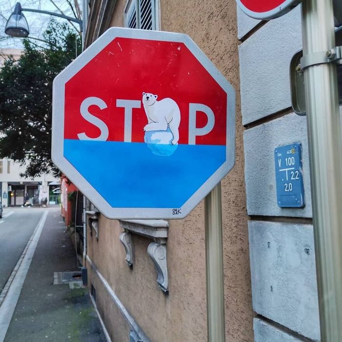 Artista francês cria arte humorística nas ruas de Paris 4