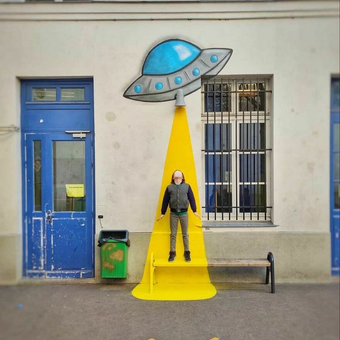 Artista francês cria arte humorística nas ruas de Paris 6
