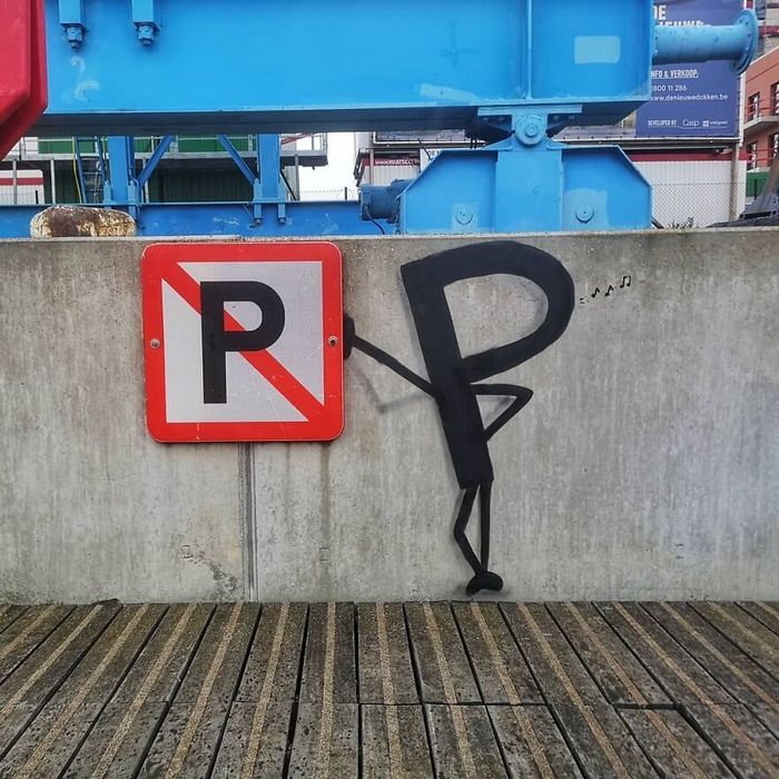 Artista francês cria arte humorística nas ruas de Paris 7