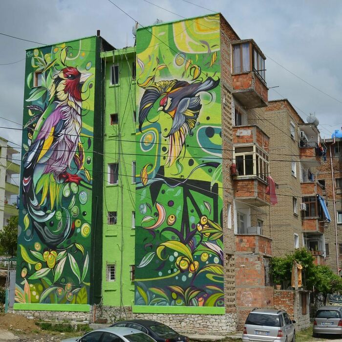 32 edifícios decorados com hipnotizantes murais de vida selvagem 19