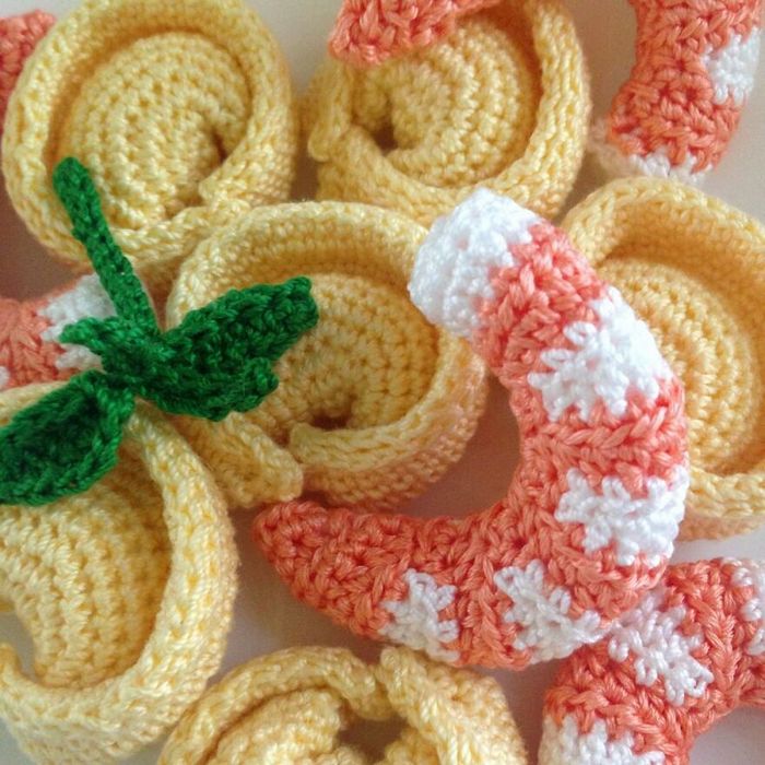 Artista cria comida de crochê com aparência deliciosa e você provavelmente vai querer comê-la (34 fotos) 20