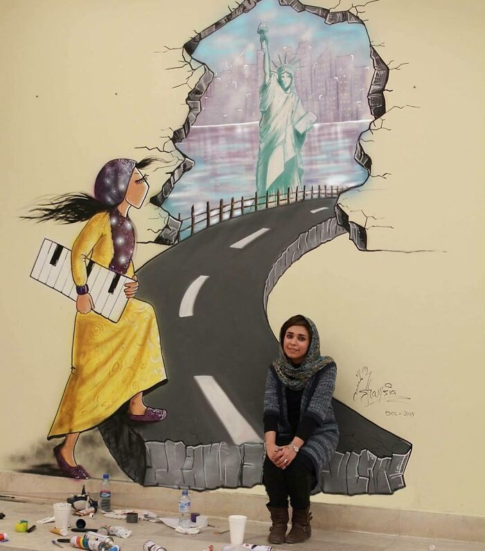42 obras de arte tocantes da primeira artista de rua feminina do Afeganistão, Shamsia Hassani 44