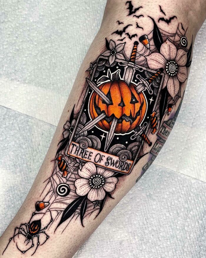 54 tatuagens inspiradas no Halloween de pessoas que fizeram seu amor pelo terror permanente 5