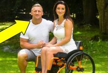 Ela foi abandonada pelo marido por estar em cadeira de rodas 30